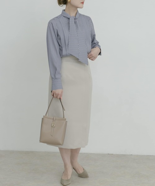 URBAN RESEARCH ROSSO WOMEN（アーバンリサーチ　ロッソ）の「フロントデザインタイトスカート（スカート・レディース・ライトベージュ/パープル系その他/ブラック・36/38）」の16枚目の写真