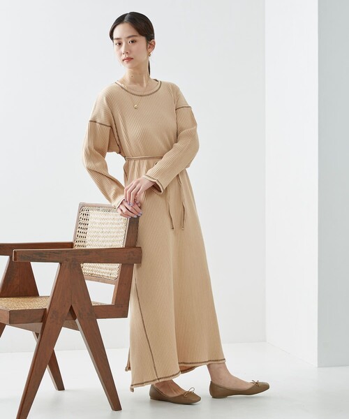 Firsthand(ファーストハンド)の「Baserange/ベースレンジ SHAW KAFTAN / ラップディティールカットワンピース(ワンピース・レディース・ベージュ/ブラウン・X-SMALL)」の7枚目の写真