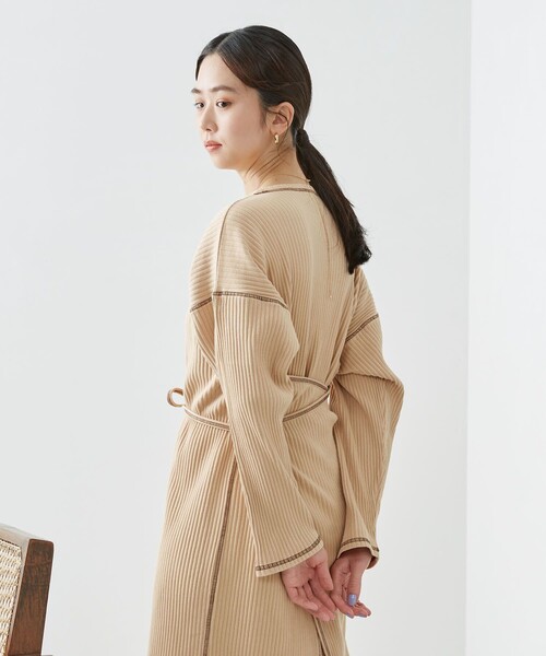 Firsthand(ファーストハンド)の「Baserange/ベースレンジ SHAW KAFTAN / ラップディティールカットワンピース(ワンピース・レディース・ベージュ/ブラウン・X-SMALL)」の8枚目の写真