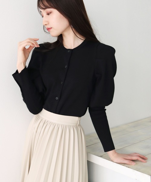 HER CLOSET（ハークローゼット）の「【twenty three】ボタンデザインパフスリーブニットカーディガン（カーディガン/ボレロ・レディース・アイボリー/ブラック/モカ/ミント・FREE）」の3枚目の写真