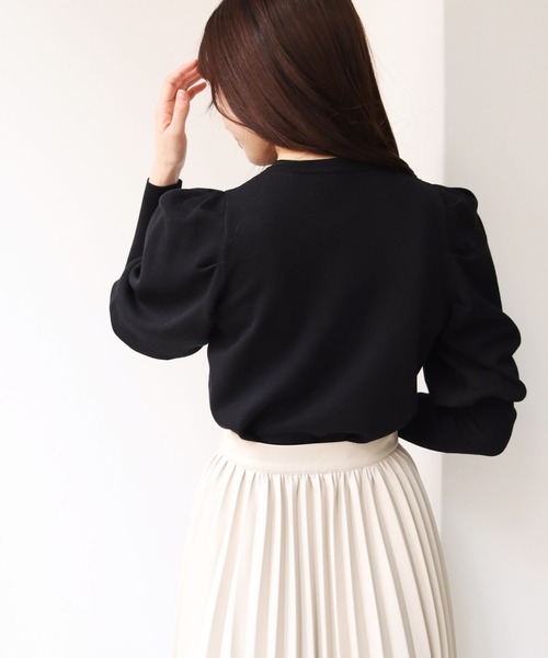 HER CLOSET（ハークローゼット）の「【twenty three】ボタンデザインパフスリーブニットカーディガン（カーディガン/ボレロ・レディース・アイボリー/ブラック/モカ/ミント・FREE）」の18枚目の写真