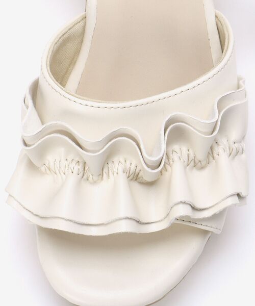 MAJESTIC LEGON（マジェスティックレゴン）の「フカフカフリルサンダル（サンダル・レディース・アイボリー/ライトグレー/グレイッシュベージュ/ブラック・LARGE/X-LARGE/SMALL/MEDIUM）」の20枚目の写真