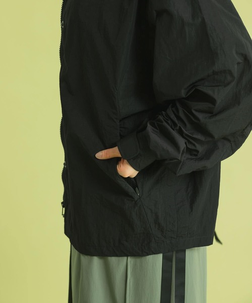 Uiscel（ユイセル）の「Uiscel　ボリュームマウンテンパーカー（マウンテンパーカー・メンズ・ブラック/ベージュ・ONE）」の12枚目の写真