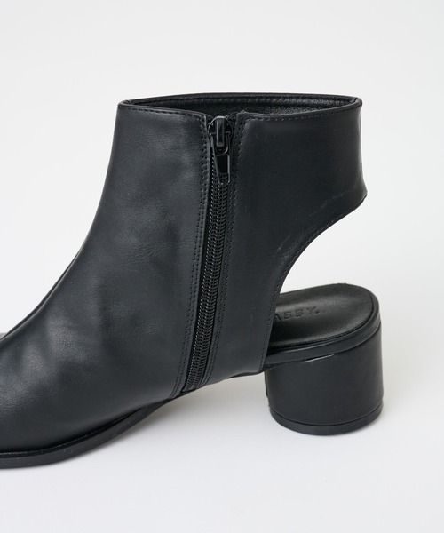 COLONY 2139（コロニートゥーワンスリーナイン）の「トングブーツサンダル（サンダル・レディース・ブラック/ベージュ/オフホワイト・22.5/23.5/24.5）」の21枚目の写真