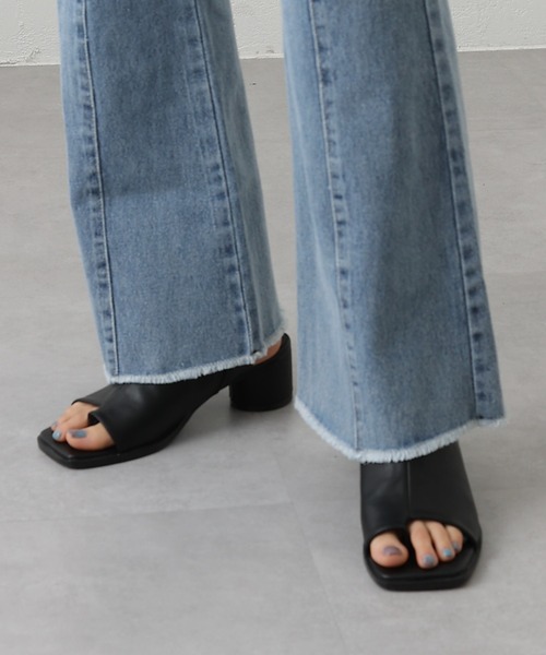 COLONY 2139（コロニートゥーワンスリーナイン）の「トングブーツサンダル（サンダル・レディース・ブラック/ベージュ/オフホワイト・22.5/23.5/24.5）」の14枚目の写真