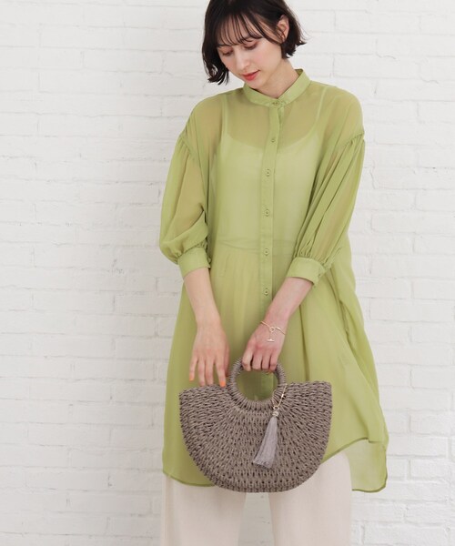 Cutie Blonde（キューティーブロンド）の「◆【S-L】シアーバンドカラーワンピース（ワンピース・レディース・ライトグレー/ブラック/黄緑系・01/02/03）」の3枚目の写真