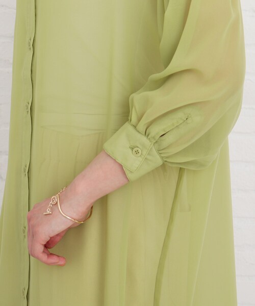 Cutie Blonde（キューティーブロンド）の「◆【S-L】シアーバンドカラーワンピース（ワンピース・レディース・ライトグレー/ブラック/黄緑系・01/02/03）」の8枚目の写真