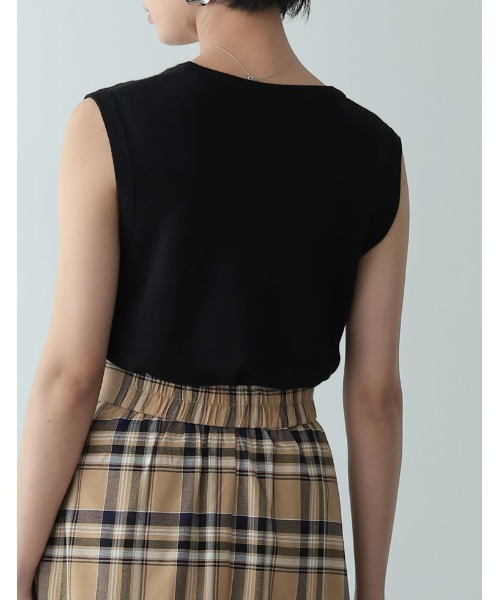 カシミヤタッチノースリーブニットトップス