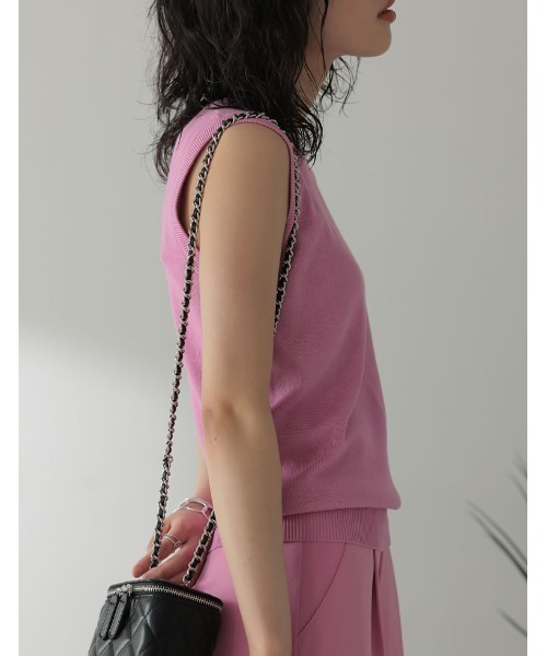 カシミヤタッチノースリーブニットトップス