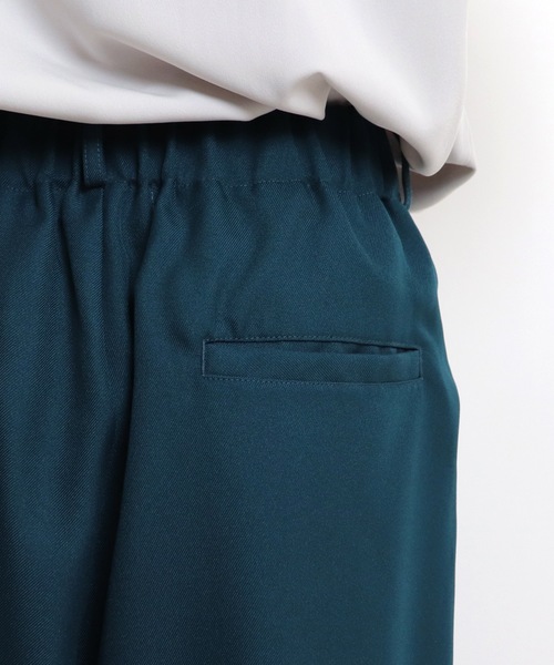 Confirm(コンファーム)の「Confirm / コンファーム タックワイドパンツ(スラックス・メンズ・アイボリー/ブラック/ブラウン/グリーン・L/M)」の10枚目の写真