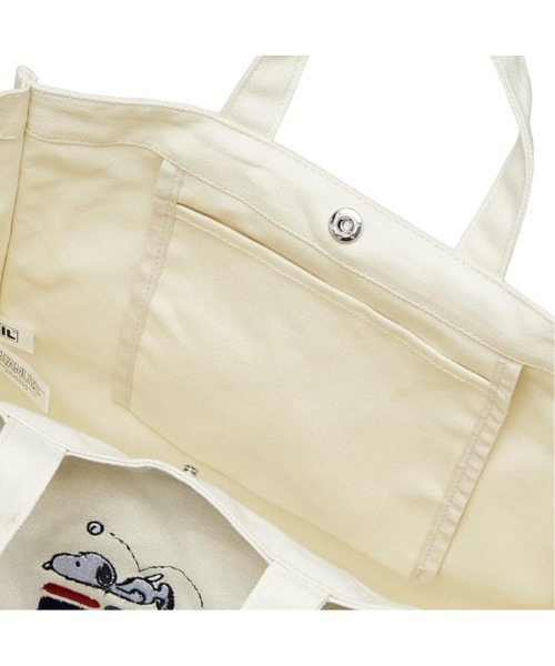 FILA（フィラ）の「FILA×PEANUTS/フィラ×ピーナッツ 2WAY バッグ スヌーピー 綿 キャンバス スナップ釦 ボタン トートバッグ ハンドバッグ ショルダートート（トートバッグ・レディース・ブラック/オフホワイト・FREE）」の18枚目の写真