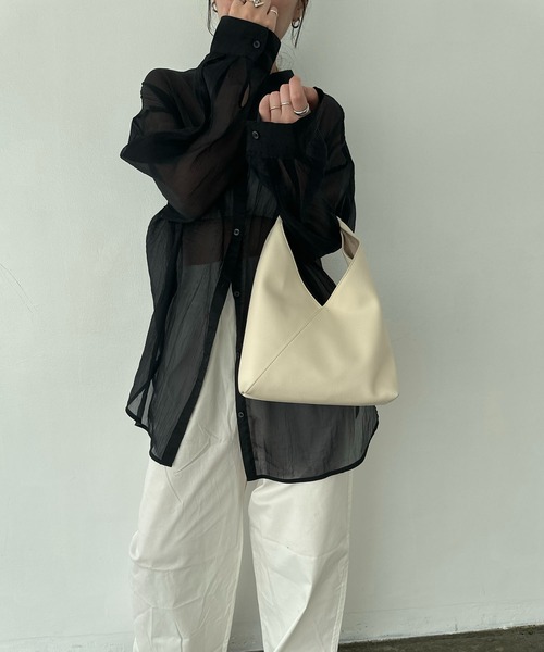 EFOLE（エフォル）の「Onehandle handbag / ワンハンドル ハンドバッグ（ハンドバッグ・レディース・ブラック/ベージュ/ブラウン/ベージュ系その他2/オフホワイト・FREE）」の15枚目の写真