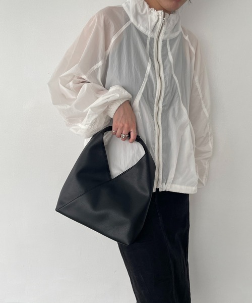 EFOLE（エフォル）の「Onehandle handbag / ワンハンドル ハンドバッグ（ハンドバッグ・レディース・ブラック/ベージュ/ブラウン/ベージュ系その他2/オフホワイト・FREE）」の8枚目の写真