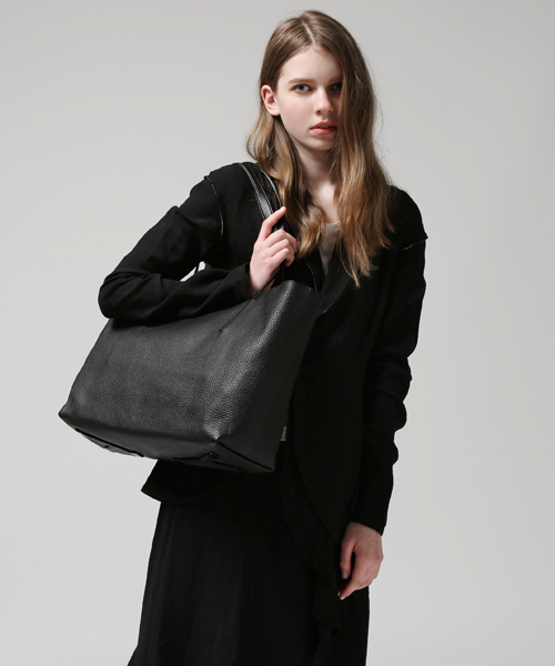discord Yohji Yamamoto（ディスコード　ヨウジヤマモト）の「Kani Tote　カニ　トート（トートバッグ・レディース・ブラック・FREE）」の8枚目の写真