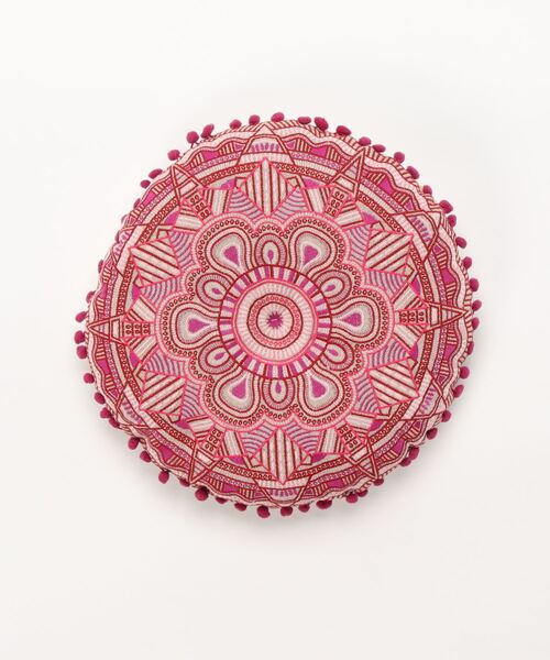 チャイハネ（チャイハネ）の「【チャイハネ】カシュールラウンドクッション（クッション/クッションカバー・レディース・ホワイト/ベージュ/ネイビー/グレー/ピンク/ブルー/レインボー・FREE）」の6枚目の写真