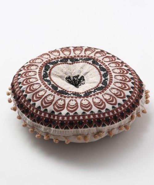 チャイハネ（チャイハネ）の「【チャイハネ】カシュールラウンドクッション（クッション/クッションカバー・レディース・ホワイト/ベージュ/ネイビー/グレー/ピンク/ブルー/レインボー・FREE）」の9枚目の写真