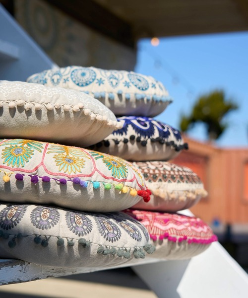 チャイハネ（チャイハネ）の「【チャイハネ】カシュールラウンドクッション（クッション/クッションカバー・レディース・ホワイト/ベージュ/ネイビー/グレー/ピンク/ブルー/レインボー・FREE）」の21枚目の写真