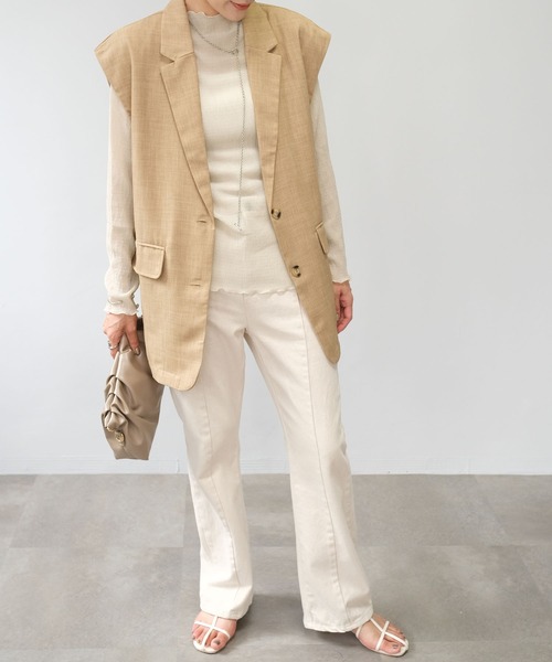 ANDJ(アンドジェイ)の「【2022/AW】楊柳プリーツシアートップス(Tシャツ/カットソー・レディース・ブラック/ブラウン/アイボリー・M)」の4枚目の写真