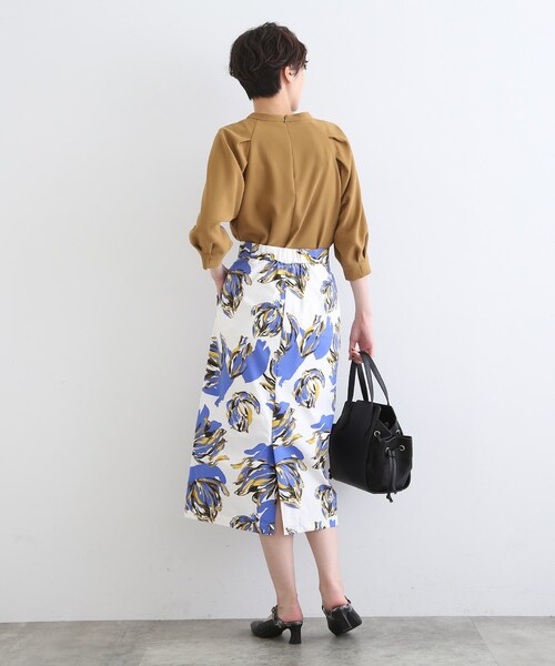 INDIVI(インディヴィ)の「◆【洗える】フラワープリント ストレートスカート(スカート・レディース・ホワイト系その他/ブラック系・40/38/36/03/05/15 /13/19)」の5枚目の写真