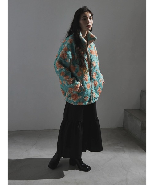 ESCAR（エスカー）の「■ESCAR　2wayフラワーptボアブルゾン（その他アウター・レディース・ターコイズブルー/ベージュ・FREE）」の12枚目の写真