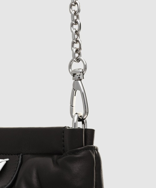 Maison Margiela(メゾンマルジェラ)の「POCHETTE(ショルダーバッグ・レディース・ブラック・FREE)」の3枚目の写真