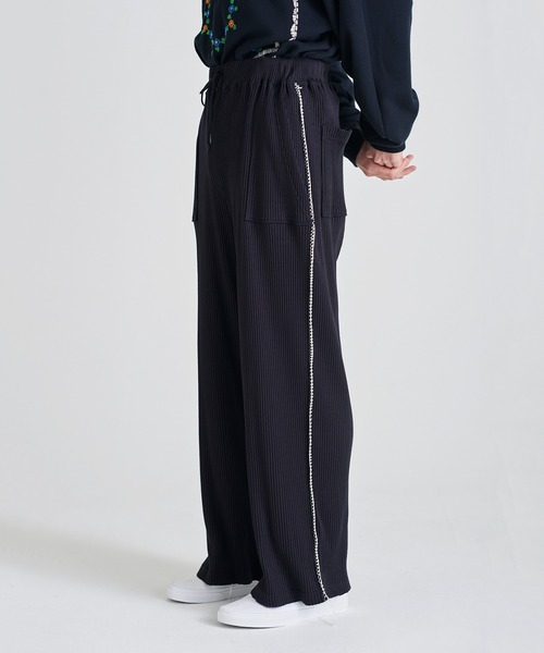 ability（アビリティ）の「DISCOVERED ディスカバード / 凸凹RIB PANTS セットアップリブパンツ / DC-SS23-PT-08（その他パンツ・メンズ・グリーン/ブラック・3/1）」の2枚目の写真