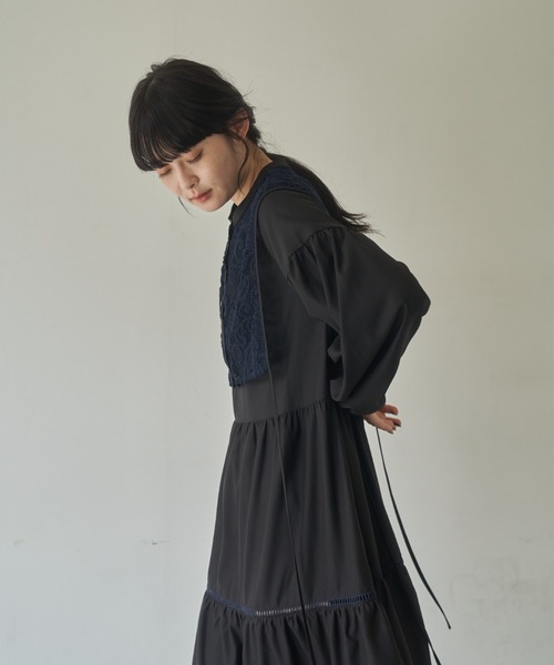 idem（イデム）の「lace vest × tiered onepiece/レースベストレイヤードワンピース（ワンピース・レディース・ブラック/ベージュ・FREE）」の10枚目の写真