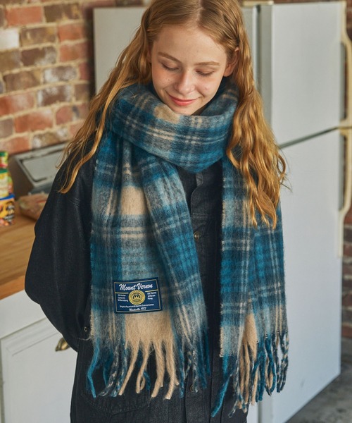 MONO-MART(モノマート)の「ボリュームマルチチェック柄マフラー(マフラー・レディース・ブルー/ブラック/イエロー/ブラウン/ピンク/ブルーグリーン/グリーン/ブルー系1/ブラック系1/パープル/オレンジ/モスグリーン/イエロー系/グリーン系1/ピンク系1/グリーン系2/アイボリー系/ブラウン系2/ブラウン系1/ブルー系2/ブラック系2・FREE/SHORT/M/S)」の15枚目の写真