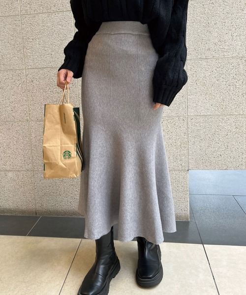 SPIGA（スピーガ）の「ニットロングマーメイドスカート（スカート・レディース・ブラック/グレー/ベージュ・FREE）」の3枚目の写真