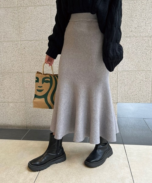SPIGA（スピーガ）の「ニットロングマーメイドスカート（スカート・レディース・ブラック/グレー/ベージュ・FREE）」の7枚目の写真