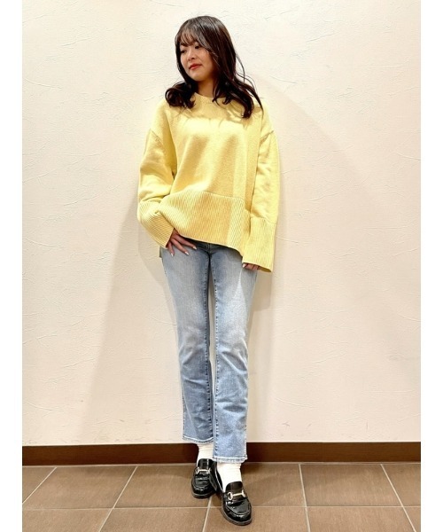 GAP（ギャップ）の「ウォッシュウェル ミッドライズ スプリットヘム ヴィンテージ スリムデニム（デニムパンツ・レディース・ライトインディゴブルー・25/26/23/24/27/28/29/30）」の17枚目の写真