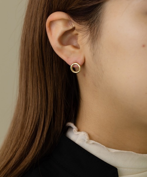 VATSURICA（バツリカ）の「〈VATSURICA〉silver 925 / 金属アレルギー対応 / ニュアンス ラウンド ピアス（ピアス（両耳用）・レディース・シルバー/ゴールド・FREE）」の4枚目の写真