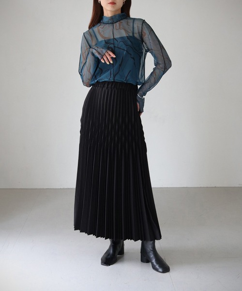 cheriella（シェリエラ）の「【cheriella】WEB限定フィンガーホールマーブルハイネックシアートップス長袖（Tシャツ/カットソー・レディース・ブラック/グレイッシュベージュ/ブルー/カーキ/グレー系その他/グレー/ブルーグリーン/ワイン・M）」の21枚目の写真