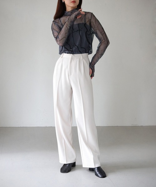 cheriella（シェリエラ）の「【cheriella】WEB限定フィンガーホールマーブルハイネックシアートップス長袖（Tシャツ/カットソー・レディース・ブラック/グレイッシュベージュ/ブルー/カーキ/グレー系その他/グレー/ブルーグリーン/ワイン・M）」の19枚目の写真