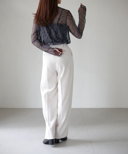 cheriella（シェリエラ）の「【cheriella】WEB限定フィンガーホールマーブルハイネックシアートップス長袖（Tシャツ/カットソー・レディース・ブラック/グレイッシュベージュ/ブルー/カーキ/グレー系その他/グレー/ブルーグリーン/ワイン・M）」の20枚目の写真