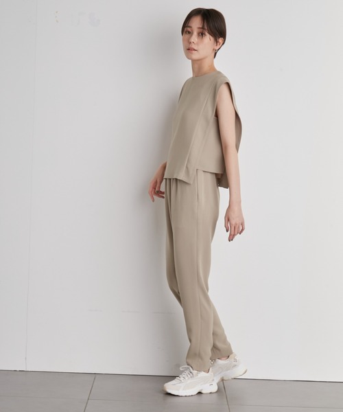【新品　未使用】 emmi   エミ　パンツ　エミ　イージーパンツ　ewc emmi（エミ）の「【emmi atelier】ewcイージーショートパンツ