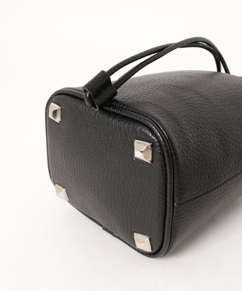 An+u(アンユー)の「巾着ショルダーバッグ(ショルダーバッグ・レディース・ホワイト/ブラック・ONE SIZE)」の11枚目の写真