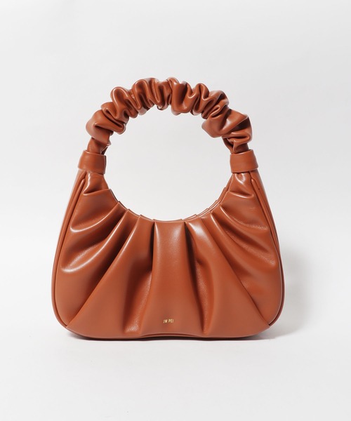 JW PEI（ジェイダブリューペイ）の「JW PEI/ジェイダブリューペイ Gabbi Ruched Hobo Handbag ハンドバッグ ミニバッグ（ハンドバッグ・レディース・ブラウン/エメラルドブルー/ブルー/ブラック/アイボリー/グレー/ホワイト・FREE）」の6枚目の写真