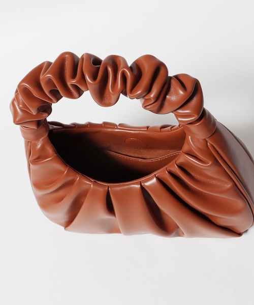 JW PEI（ジェイダブリューペイ）の「JW PEI/ジェイダブリューペイ Gabbi Ruched Hobo Handbag ハンドバッグ ミニバッグ（ハンドバッグ・レディース・ブラウン/エメラルドブルー/ブルー/ブラック/アイボリー/グレー/ホワイト・FREE）」の22枚目の写真