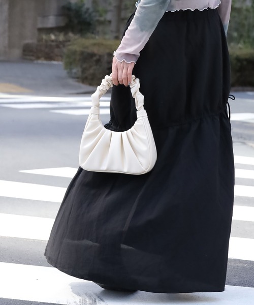 JW PEI（ジェイダブリューペイ）の「JW PEI/ジェイダブリューペイ Gabbi Ruched Hobo Handbag ハンドバッグ ミニバッグ（ハンドバッグ・レディース・ブラウン/エメラルドブルー/ブルー/ブラック/アイボリー/グレー/ホワイト・FREE）」の19枚目の写真