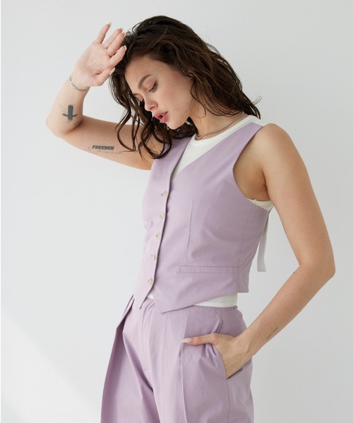 ALEXIA STAM（アリシアスタン）の「Contrast V Neck Vest /Vネックベストトップス（ベスト・レディース・ピンク系その他/サンドベージュ/グリーン・S/M）」の17枚目の写真