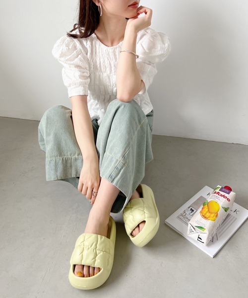 CLEA（クレア）の「パデッドフラット厚底サンダル（サンダル・レディース・グリーン/ホワイト/ブラック・23.5cm/24.5cm）」の18枚目の写真