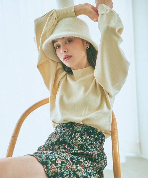 mysty woman（ミスティウーマン）の「キラキラ☆ラメハイネックニット 968228（ニット/セーター・レディース・オフホワイト/ピンク/ブルー/モカ/ブラック・FREE）」の2枚目の写真