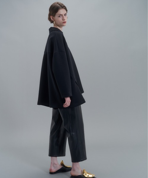 MECRE(メクル)の「フェイクレザーストレートパンツ(その他パンツ・レディース・ブラック・S/M)」の14枚目の写真
