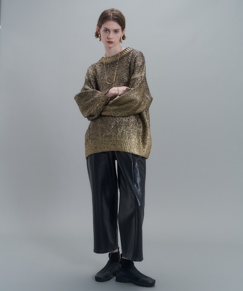 MECRE(メクル)の「フェイクレザーストレートパンツ(その他パンツ・レディース・ブラック・S/M)」の4枚目の写真