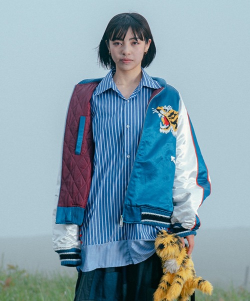 amok(アモク)の「HAND STITCH DOCKING SHIRT(シャツ/ブラウス・メンズ・ホワイト/ブルー・M/L/S)」の2枚目の写真