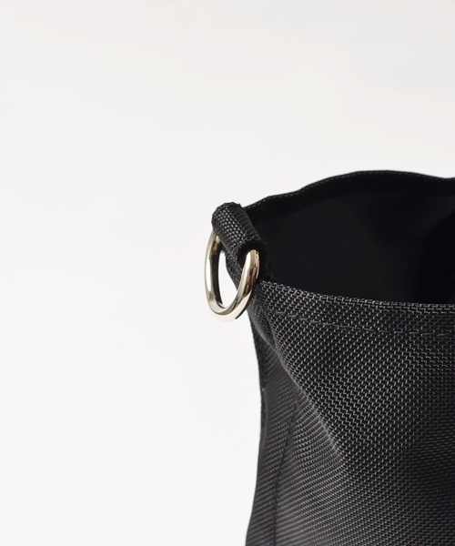 SHIPS（シップス）の「SA: 【アメリカ製】 2WAY ナイロン トートバッグ■（トートバッグ・メンズ・ブラック/ネイビー/カモフラージュ・ONE SIZE）」の6枚目の写真