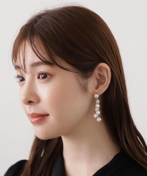 EDIT COLOGNE（エディットコロン）の「パールドロップピアス（ピアス（両耳用）・レディース・ホワイト・ﾌﾘ-）」の2枚目の写真
