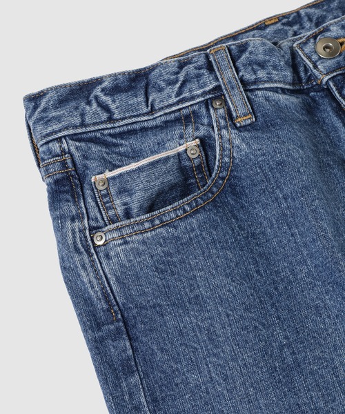 DIGAWEL（ディガウェル）の「Slim straight  jeans（デニムパンツ・メンズ・ブルー/サックスブルー・2/1）」の9枚目の写真