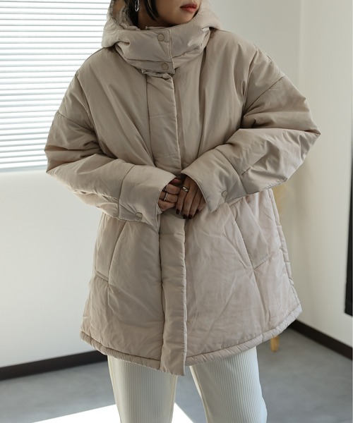 ap retro（アプレトロ）の「フードパディングスタンドビッグブルゾン/パディングコート/モンスターコート（ダウンジャケット/コート・レディース・オフホワイト/アイボリー/ブラック・FREE）」の12枚目の写真